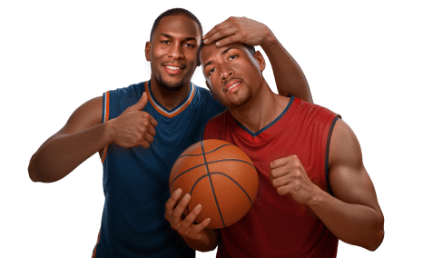 Joueurs de basketball posant, illustrant les gains augmentés avec l'Accumulator Boost